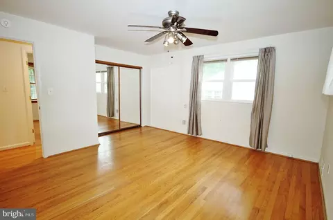 Bedroom - 5504 Inverchapel Rd, Springfield, VA 22151 photo 2 of 7