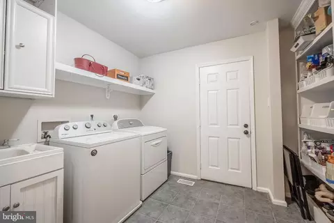 Other - 6610 Weatheford Ct, Mclean, VA 22101 photo 7 of 16