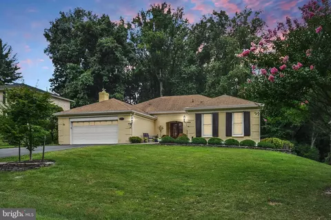 Exterior - 6610 Weatheford Ct, Mclean, VA 22101 photo 13 of 13