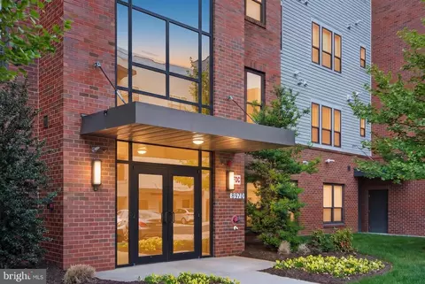 8970 Fascination Ct #215, Lorton, VA 22079