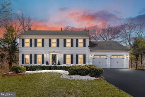 15567 Eagle Tavern Ln, Centreville, VA 20120