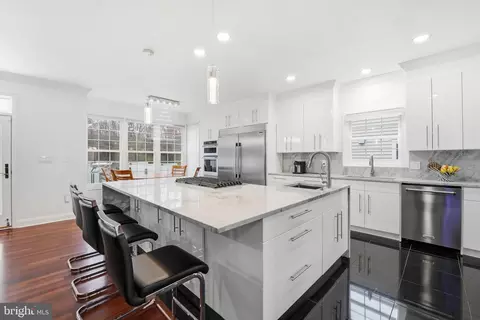 1628 Great Falls St, Mclean, VA 22101