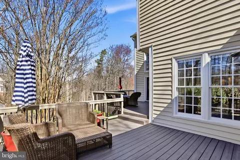 Exterior - 1235 Tottenham Ct, Reston, VA 20194 photo 11 of 12