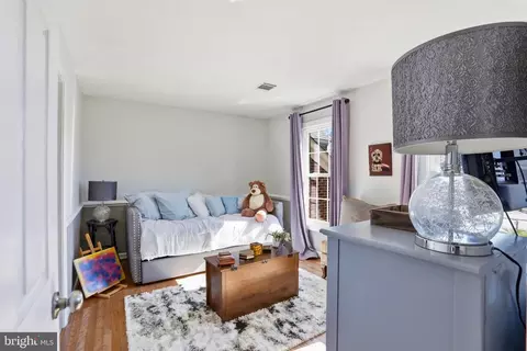 Bedroom - 1235 Tottenham Ct, Reston, VA 20194 photo 4 of 5