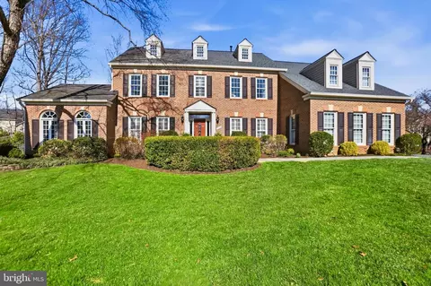 Exterior - 1235 Tottenham Ct, Reston, VA 20194 photo 2 of 12