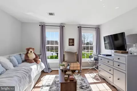 Bedroom - 1235 Tottenham Ct, Reston, VA 20194 photo 5 of 5