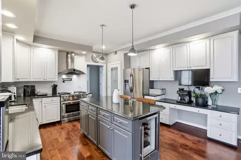 Kitchen - 1235 Tottenham Ct, Reston, VA 20194 photo 3 of 5