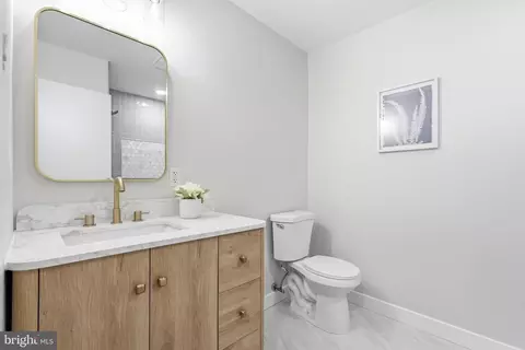 Bath - 7204 Joshua Tree Ln, Springfield, VA 22152 photo 6 of 6