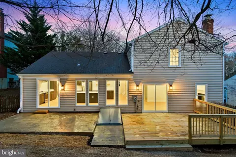 Exterior - 7204 Joshua Tree Ln, Springfield, VA 22152 photo 3 of 5