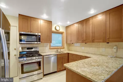 5417 Juliet St, Springfield, VA 22151 photo 11