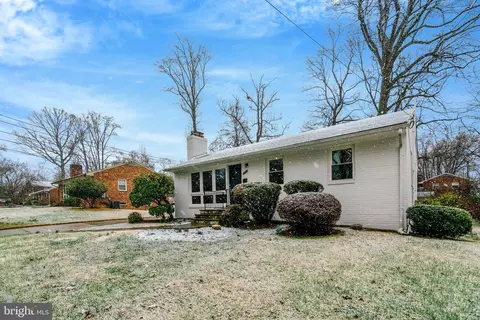 5417 Juliet St, Springfield, VA 22151 photo 2