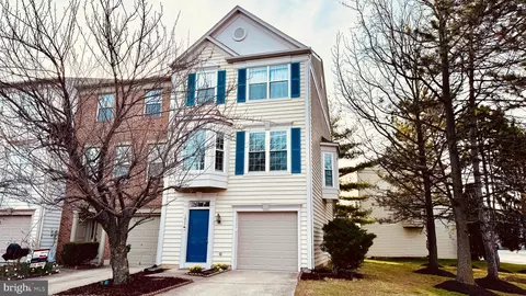 1057 Lexus Way, Herndon, VA 20170