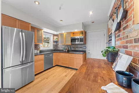Kitchen - 7448 Long Pine Dr, Springfield, VA 22151 photo 1 of 4