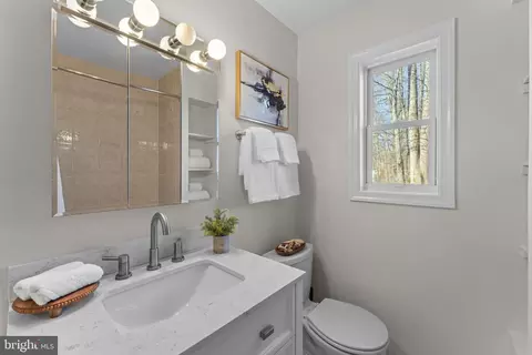 Bath - 7448 Long Pine Dr, Springfield, VA 22151 photo 3 of 6