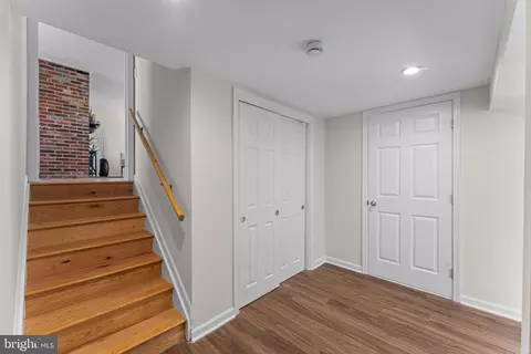 Entry Way - 7448 Long Pine Dr, Springfield, VA 22151 photo 3 of 4