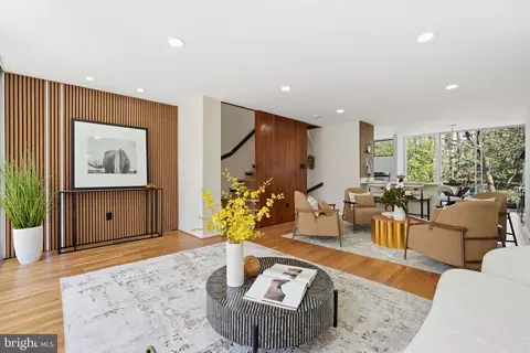 Living - 11526 Maple Ridge Rd, Reston, VA 20190 photo 7 of 7