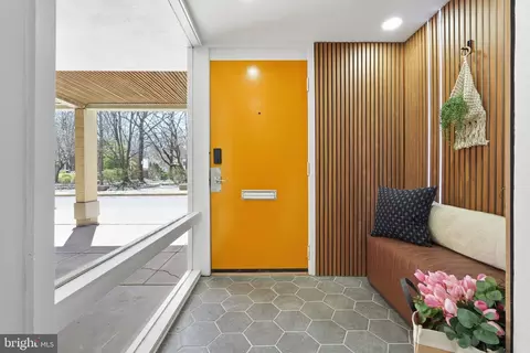 Entry Way - 11526 Maple Ridge Rd, Reston, VA 20190 photo 1 of 3