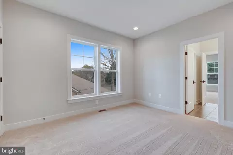 Bedroom - 1429 Spring Vale Ave, Mclean, VA 22101 photo 5 of 12