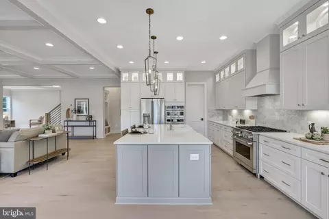 Kitchen - 1429 Spring Vale Ave, Mclean, VA 22101 photo 7 of 8