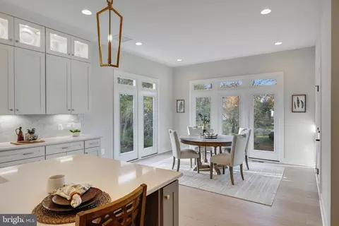 Dining - 1429 Spring Vale Ave, Mclean, VA 22101 photo 5 of 10