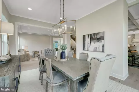 Dining - 1429 Spring Vale Ave, Mclean, VA 22101 photo 3 of 10