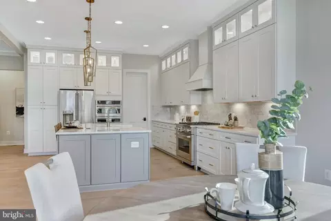 Kitchen - 1429 Spring Vale Ave, Mclean, VA 22101 photo 8 of 8