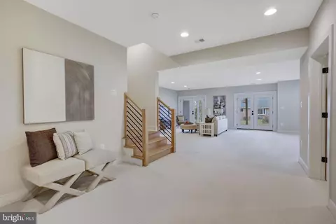 Entry Way - 1429 Spring Vale Ave, Mclean, VA 22101 photo 21 of 21