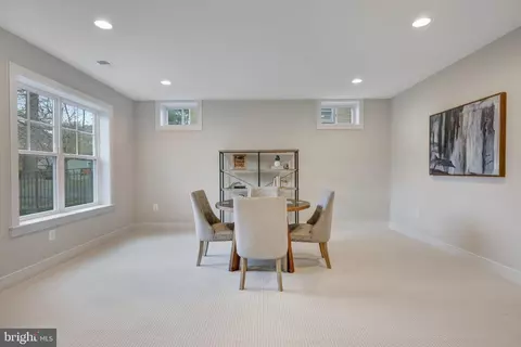 Dining - 1429 Spring Vale Ave, Mclean, VA 22101 photo 10 of 10