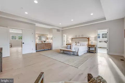 Bedroom - 1429 Spring Vale Ave, Mclean, VA 22101 photo 3 of 12