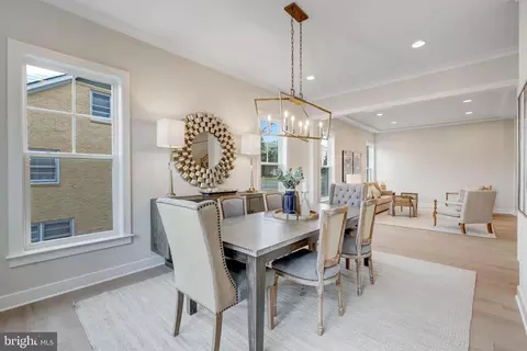 Dining - 1429 Spring Vale Ave, Mclean, VA 22101 photo 4 of 10
