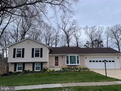 8306 Cushing Ct, Springfield, VA 22153