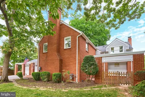 2603 Faber Ct, Falls Church, VA 22046