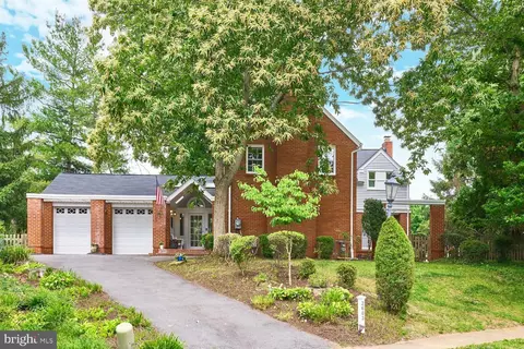 2603 Faber Ct, Falls Church, VA 22046