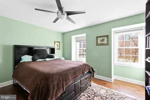 Bedroom - 8816 Arley Dr, Springfield, VA 22153 photo 5 of 6