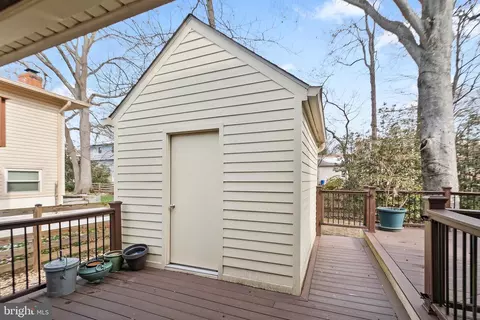 Exterior - 8816 Arley Dr, Springfield, VA 22153 photo 14 of 14