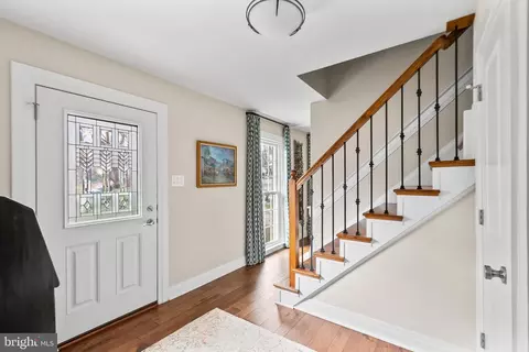 Entry Way - 8816 Arley Dr, Springfield, VA 22153 photo 2 of 5