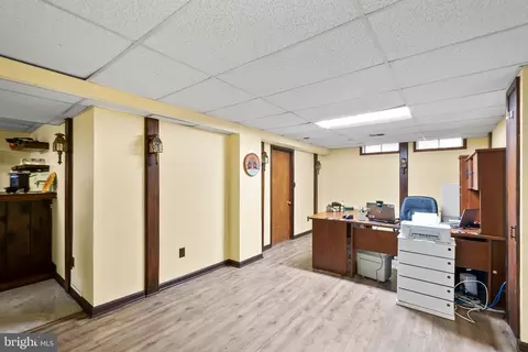 Entry Way - 8816 Arley Dr, Springfield, VA 22153 photo 5 of 5