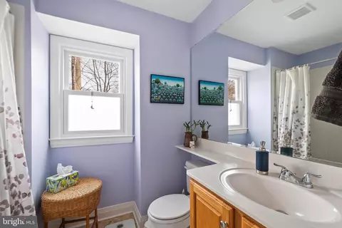 Bath - 8816 Arley Dr, Springfield, VA 22153 photo 3 of 3