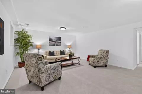 Living - 8312 Wickham Rd, Springfield, VA 22152 photo 4 of 4
