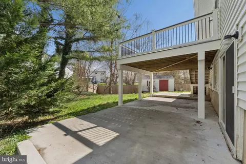 Exterior - 8910 Spur Rd, Springfield, VA 22153 photo 9 of 11