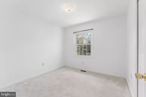 Bedroom - 8910 Spur Rd, Springfield, VA 22153 photo 3 of 7