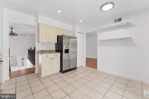 Entry Way - 8910 Spur Rd, Springfield, VA 22153 photo 1 of 2