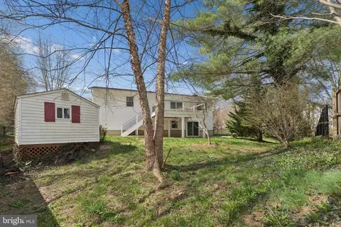 Exterior - 8910 Spur Rd, Springfield, VA 22153 photo 7 of 11