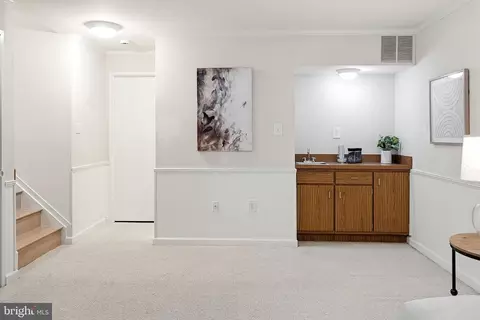 Entry Way - 9060 Blarney Stone Dr, Springfield, VA 22152 photo 5 of 5