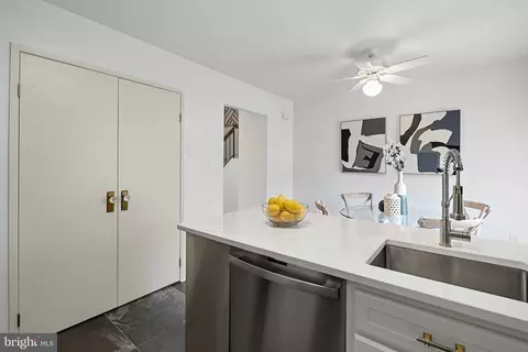 Kitchen - 9060 Blarney Stone Dr, Springfield, VA 22152 photo 5 of 5