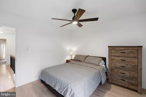 Bedroom - 9060 Blarney Stone Dr, Springfield, VA 22152 photo 6 of 11