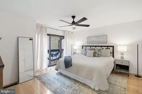 Bedroom - 9060 Blarney Stone Dr, Springfield, VA 22152 photo 1 of 11