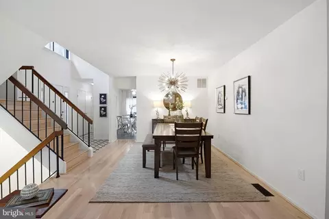 Dining - 9060 Blarney Stone Dr, Springfield, VA 22152 photo 3 of 3