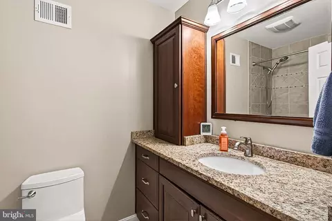 7923 Valleyfield Dr, Springfield, VA 22153 photo 28