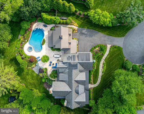 View/Area - 6529 Sothoron Rd, Mclean, VA 22101 photo 1 of 2